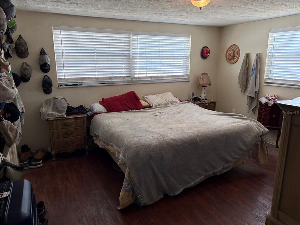 For Sale: $315,000 (3 beds, 2 baths, 1873 Square Feet)
