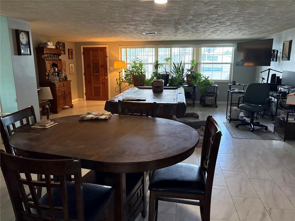 For Sale: $315,000 (3 beds, 2 baths, 1873 Square Feet)