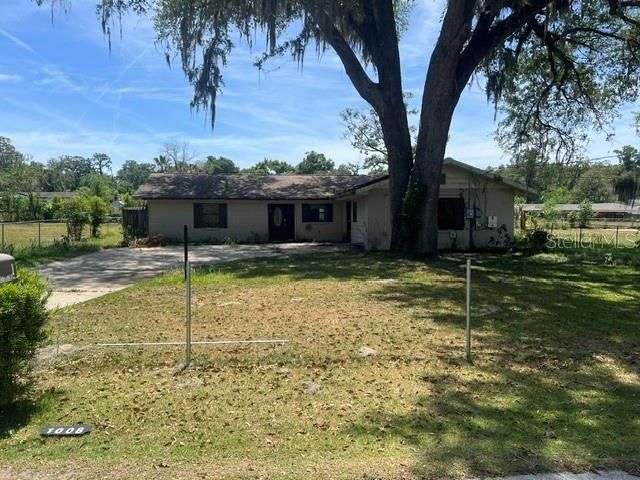 For Sale: $140,000 (3 beds, 2 baths, 2072 Square Feet)