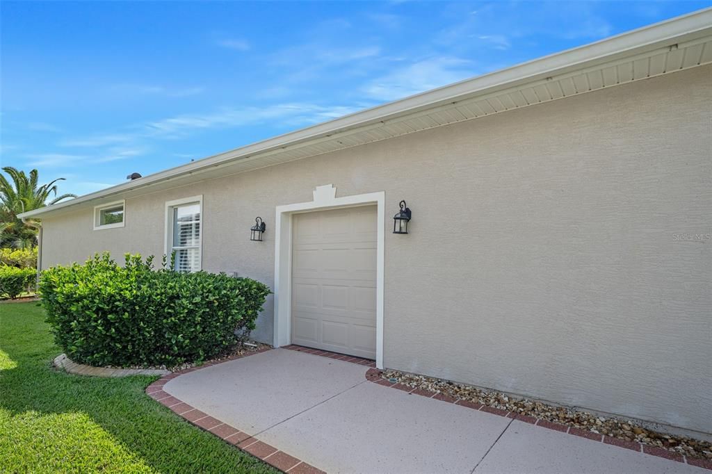 Active With Contract: $750,000 (4 beds, 3 baths, 2619 Square Feet)