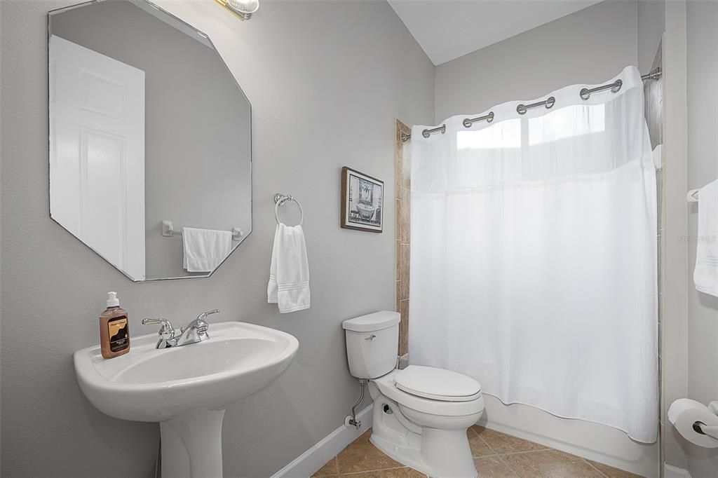 Active With Contract: $750,000 (4 beds, 3 baths, 2619 Square Feet)