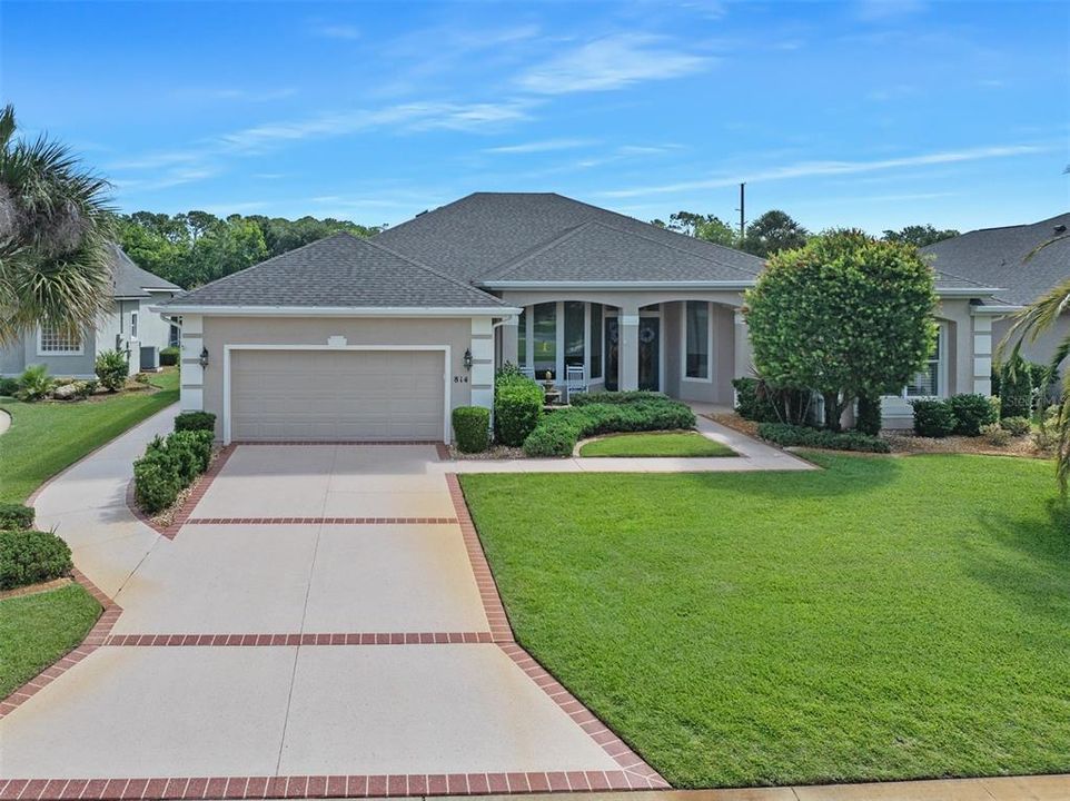 Active With Contract: $750,000 (4 beds, 3 baths, 2619 Square Feet)