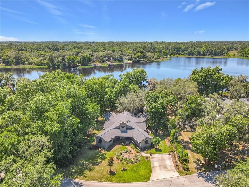 For Sale: $389,000 (4 beds, 3 baths, 2306 Square Feet)