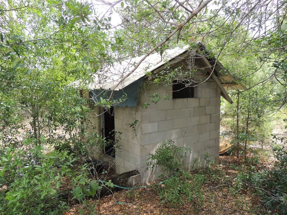 For Sale: $180,000 (2 beds, 1 baths, 1605 Square Feet)