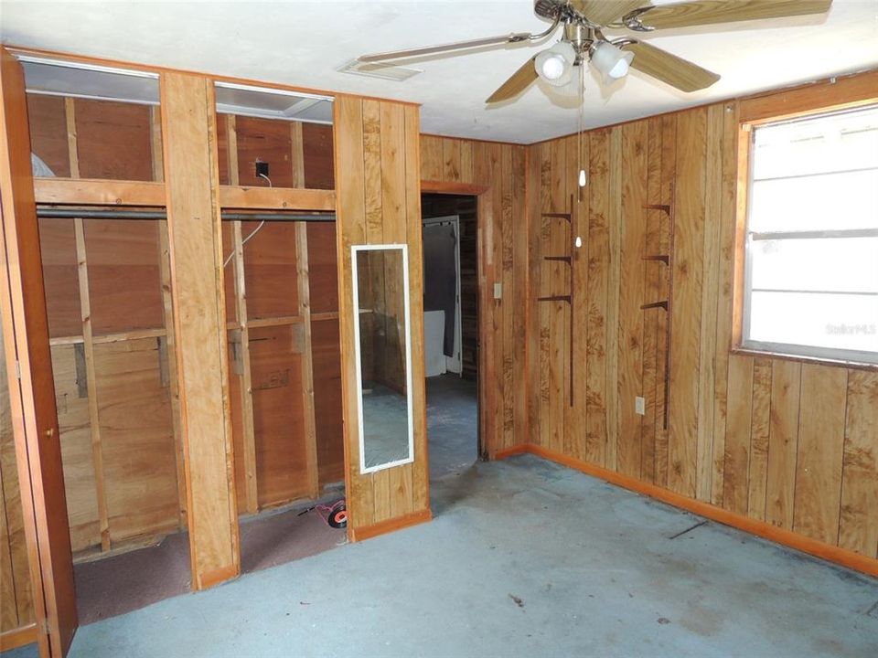 For Sale: $180,000 (2 beds, 1 baths, 1605 Square Feet)