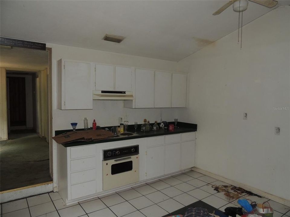 For Sale: $180,000 (2 beds, 1 baths, 1605 Square Feet)