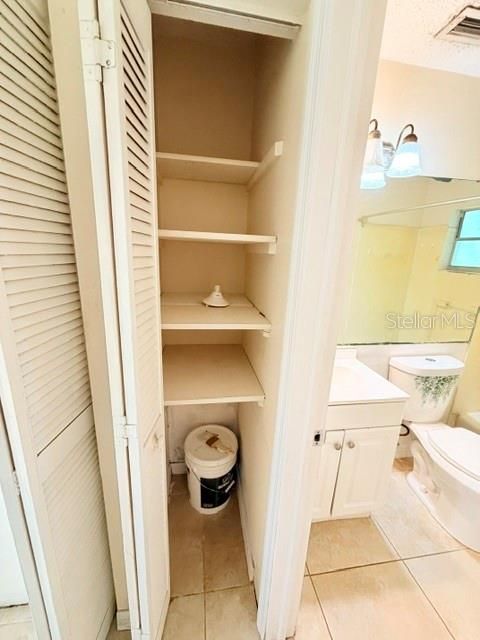 合同活跃: $325,000 (4 贝兹, 0 浴室, 1458 平方英尺)
