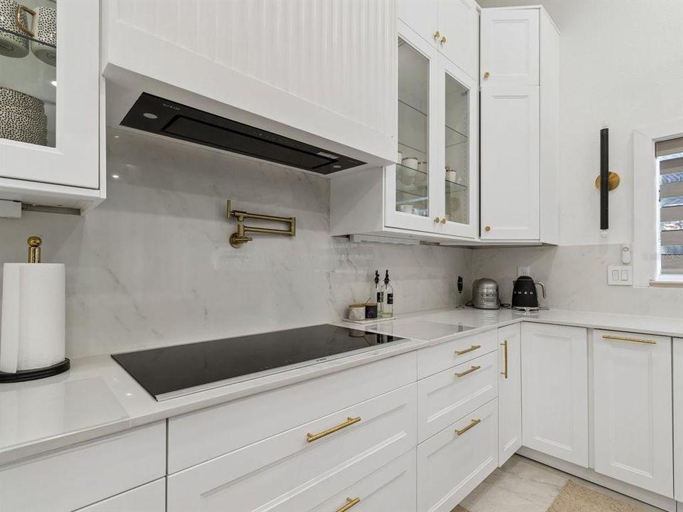 Activo con contrato: $1,600,000 (5 camas, 5 baños, 4200 Pies cuadrados)