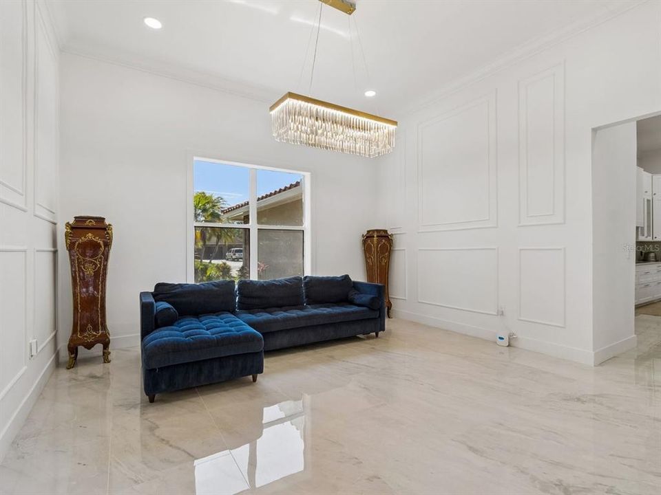 Activo con contrato: $1,600,000 (5 camas, 5 baños, 4200 Pies cuadrados)
