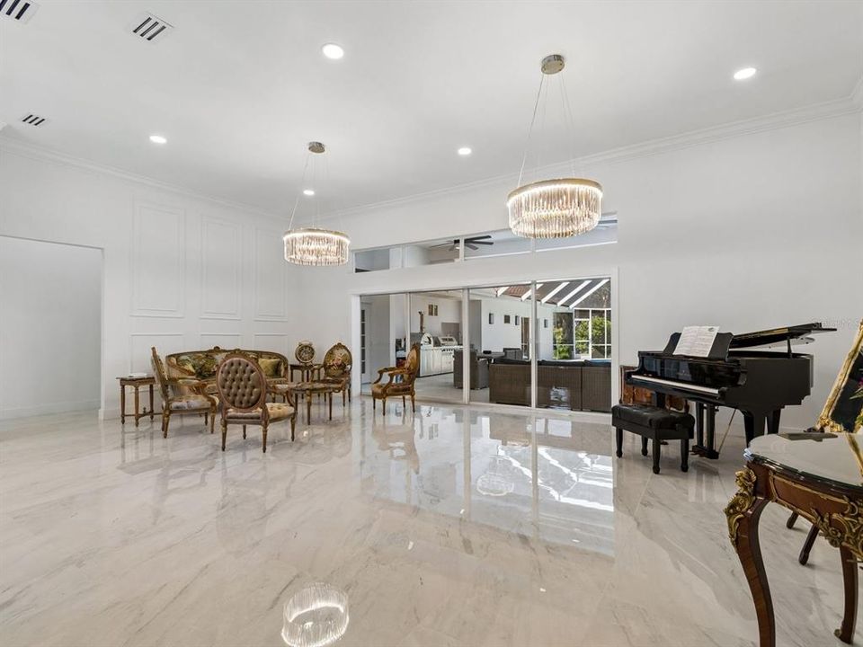 Activo con contrato: $1,600,000 (5 camas, 5 baños, 4200 Pies cuadrados)