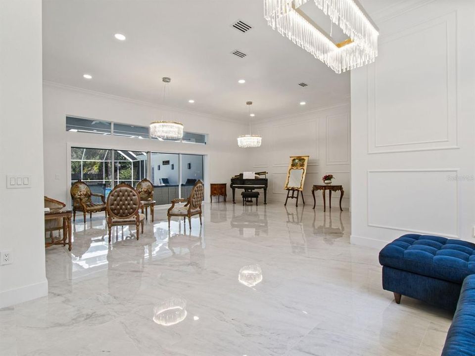 Activo con contrato: $1,600,000 (5 camas, 5 baños, 4200 Pies cuadrados)