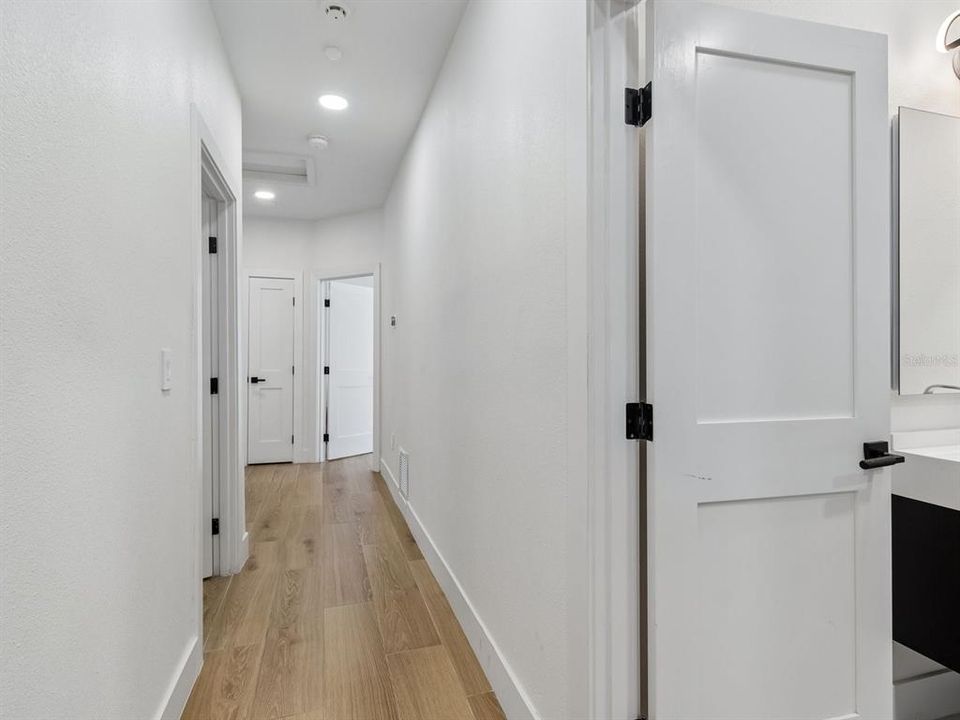 Activo con contrato: $1,600,000 (5 camas, 5 baños, 4200 Pies cuadrados)