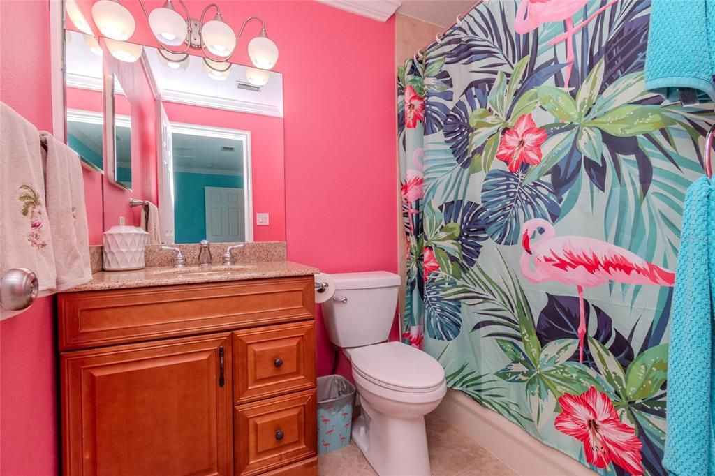 For Sale: $449,900 (2 beds, 2 baths, 865 Square Feet)