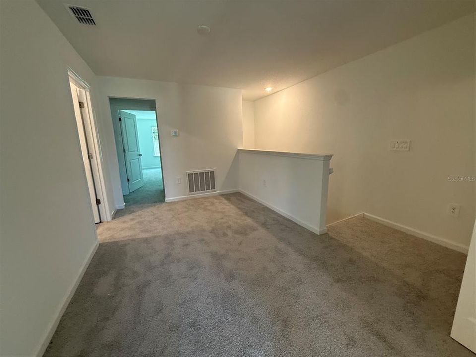 For Rent: $1,800 (3 beds, 2 baths, 1708 Square Feet)