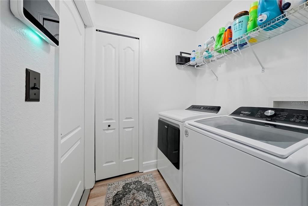 For Sale: $335,000 (4 beds, 2 baths, 1529 Square Feet)