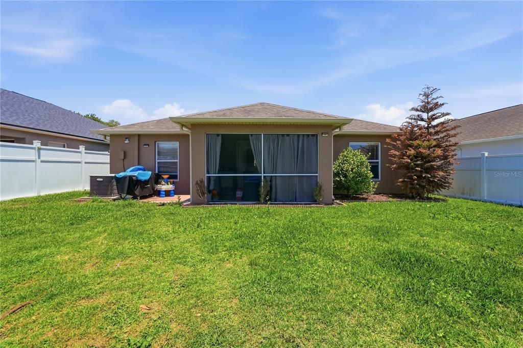 For Sale: $335,000 (4 beds, 2 baths, 1529 Square Feet)