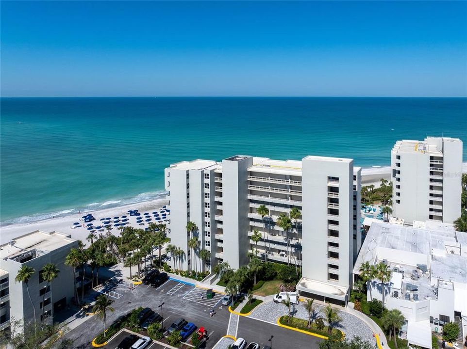 For Sale: $1,950,000 (2 beds, 2 baths, 1399 Square Feet)