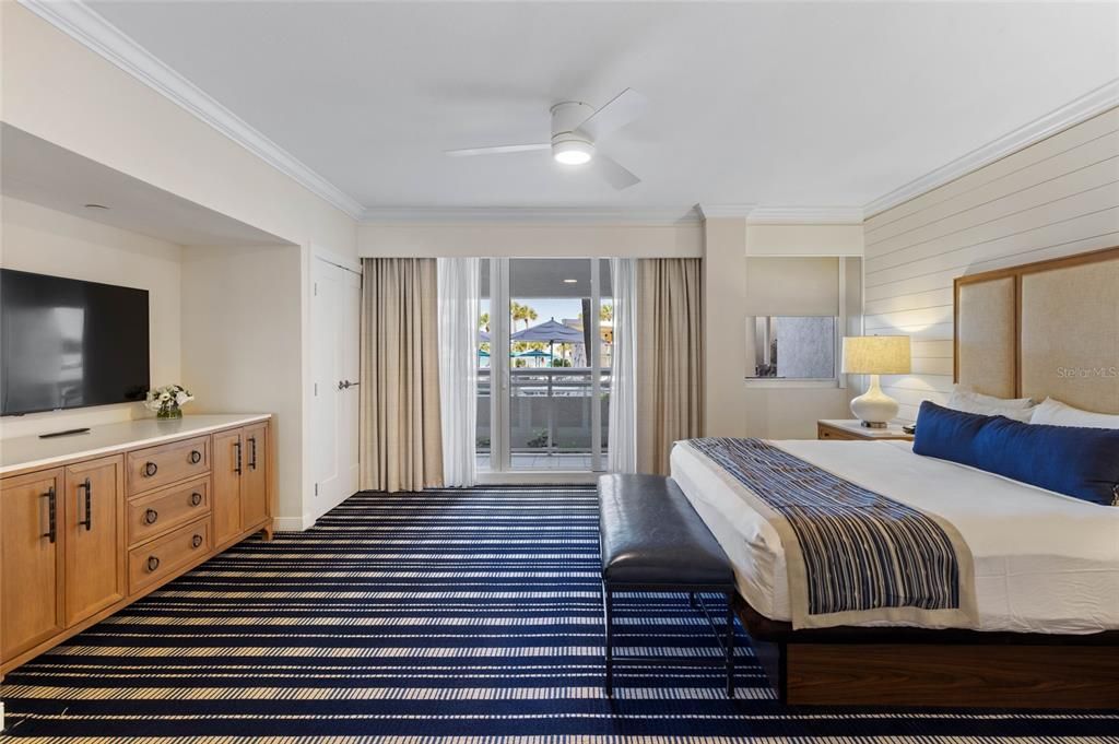 For Sale: $1,950,000 (2 beds, 2 baths, 1399 Square Feet)