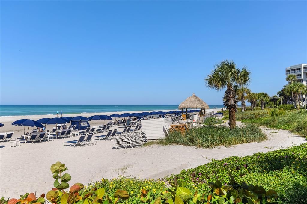 For Sale: $1,950,000 (2 beds, 2 baths, 1399 Square Feet)