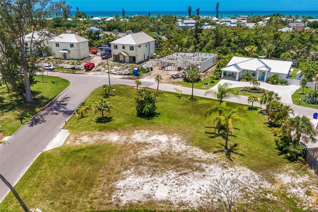 待售: $995,000 (0.30 acres)