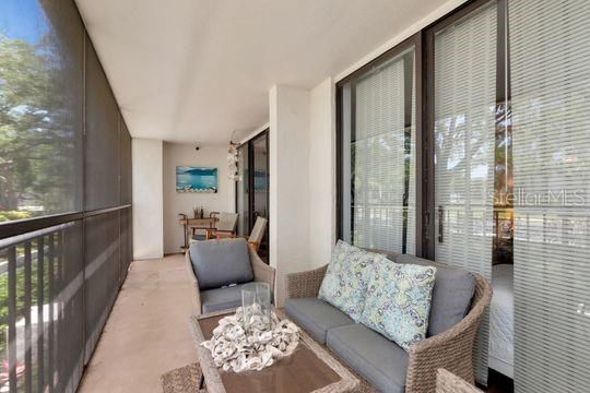 For Sale: $390,000 (2 beds, 2 baths, 1385 Square Feet)