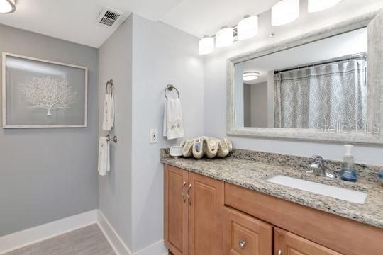 For Sale: $390,000 (2 beds, 2 baths, 1385 Square Feet)