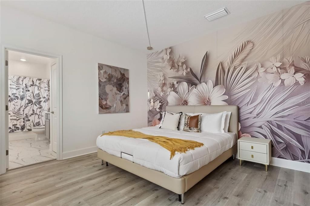 For Sale: $1,799,900 (15 beds, 15 baths, 6303 Square Feet)