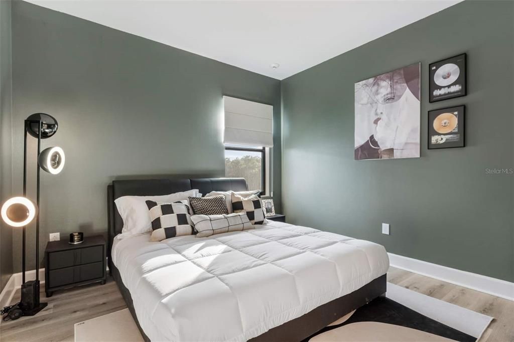 For Sale: $1,799,900 (15 beds, 15 baths, 6303 Square Feet)