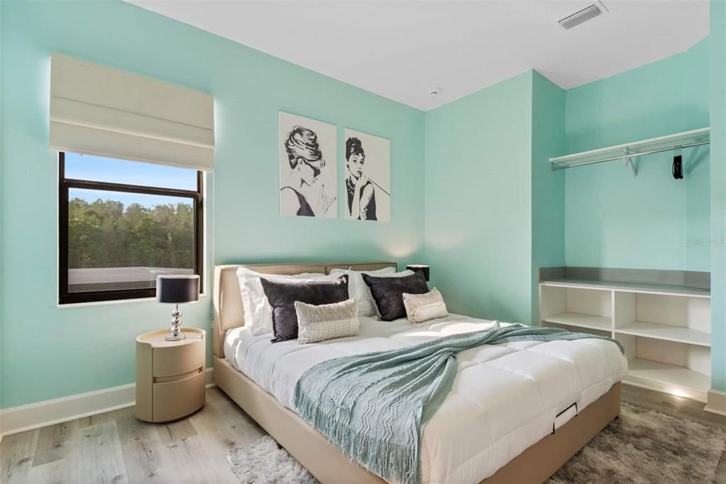 For Sale: $1,799,900 (15 beds, 15 baths, 6303 Square Feet)