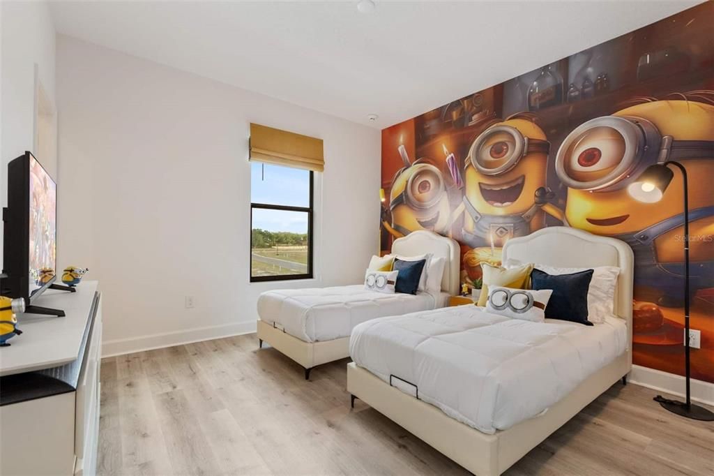 For Sale: $1,799,900 (15 beds, 15 baths, 6303 Square Feet)