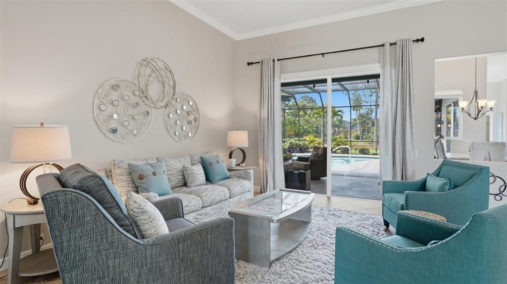 For Sale: $775,000 (4 beds, 3 baths, 2551 Square Feet)