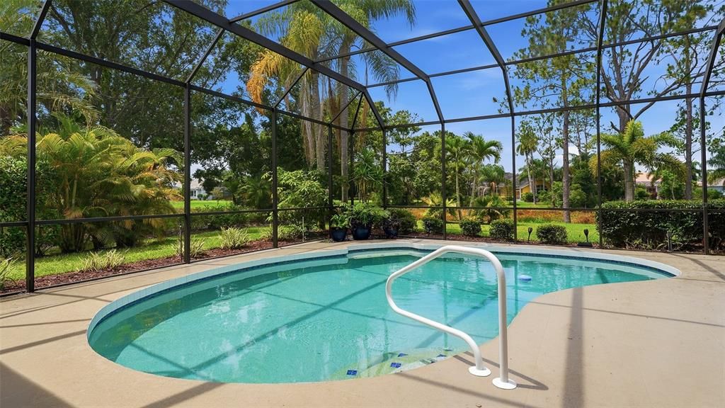 For Sale: $775,000 (4 beds, 3 baths, 2551 Square Feet)