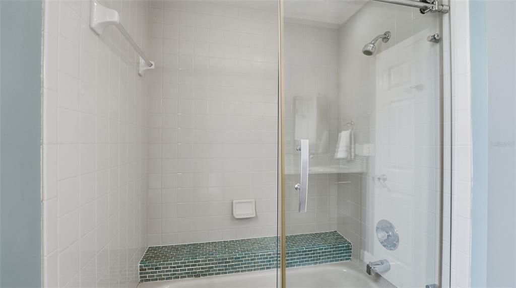 For Sale: $775,000 (4 beds, 3 baths, 2551 Square Feet)