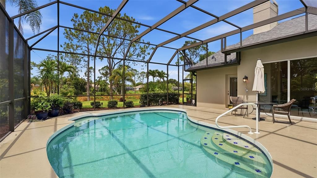 For Sale: $775,000 (4 beds, 3 baths, 2551 Square Feet)