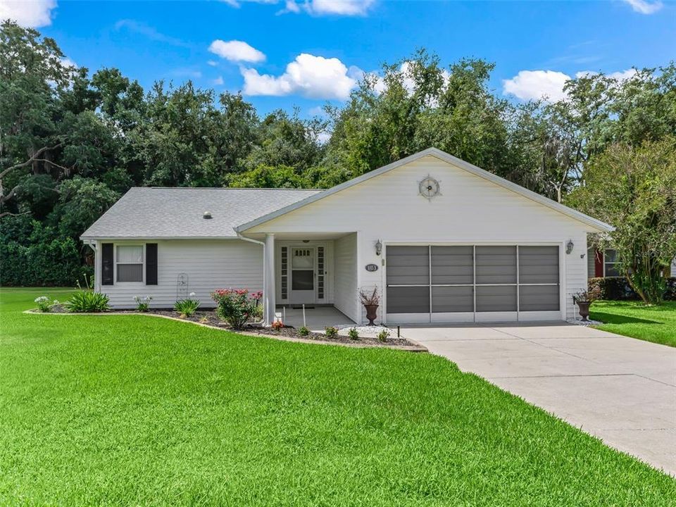 For Sale: $239,900 (3 beds, 2 baths, 1416 Square Feet)