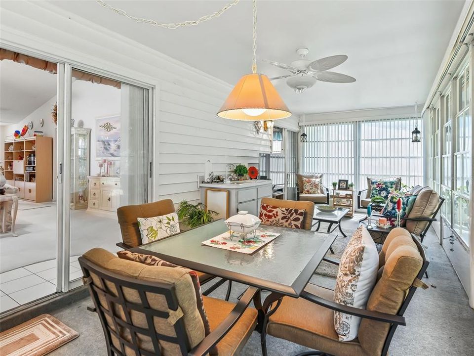 For Sale: $239,900 (3 beds, 2 baths, 1416 Square Feet)