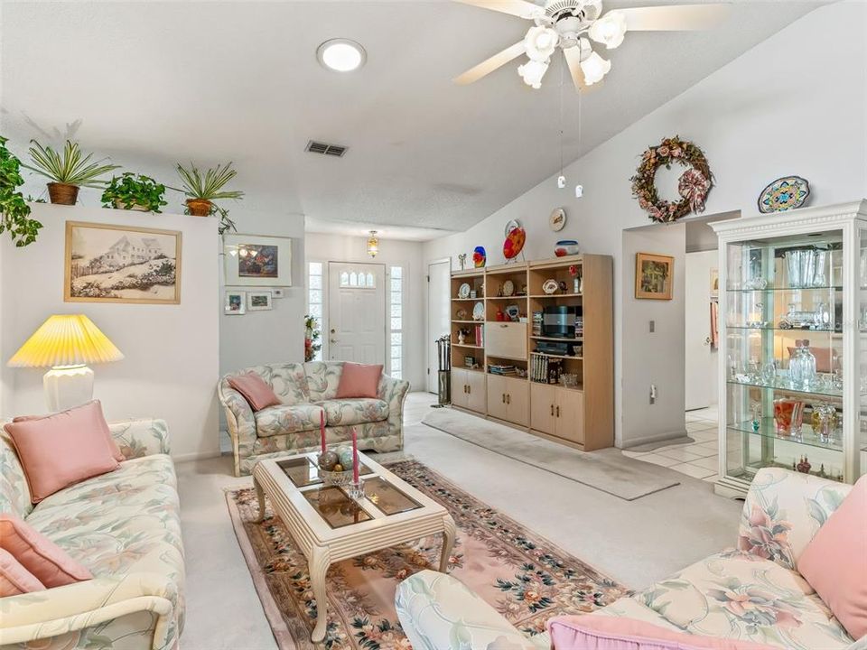 For Sale: $239,900 (3 beds, 2 baths, 1416 Square Feet)