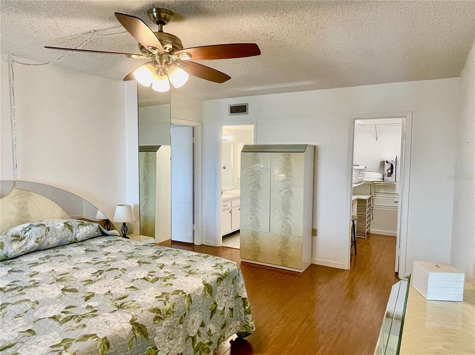 For Rent: $1,500 (2 beds, 2 baths, 1190 Square Feet)