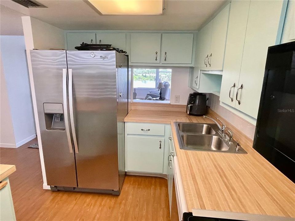 For Rent: $1,500 (2 beds, 2 baths, 1190 Square Feet)