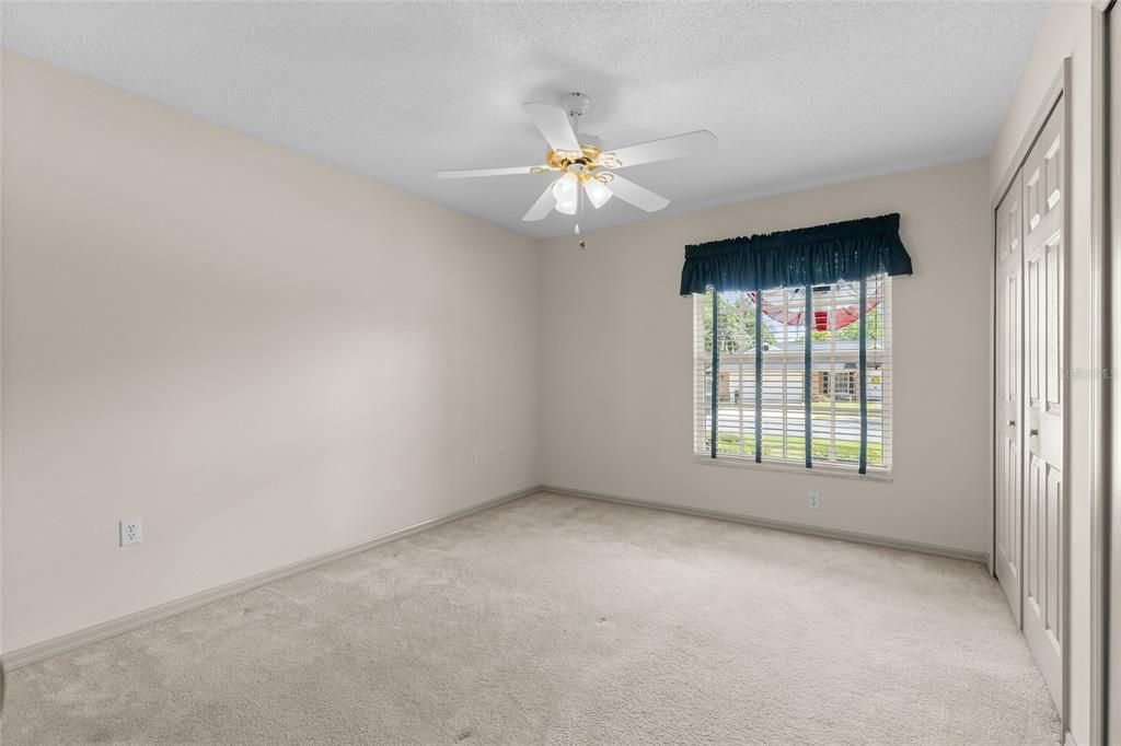 Active With Contract: $378,000 (3 beds, 2 baths, 1871 Square Feet)
