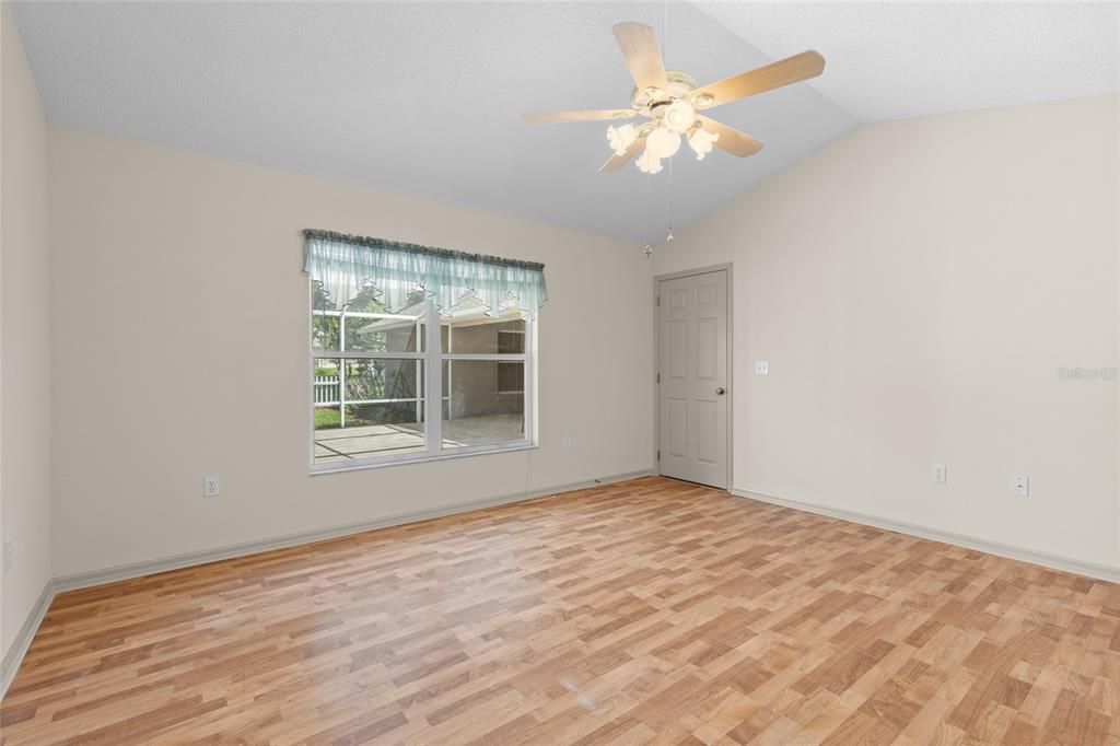 Active With Contract: $378,000 (3 beds, 2 baths, 1871 Square Feet)