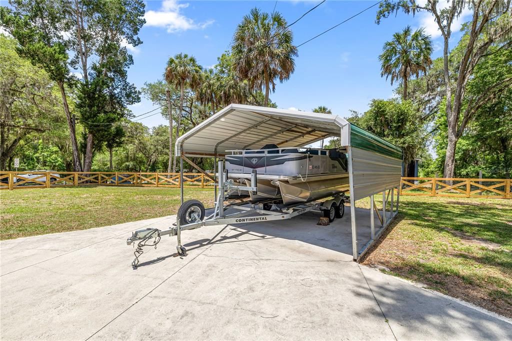 For Sale: $325,000 (2 beds, 1 baths, 1225 Square Feet)