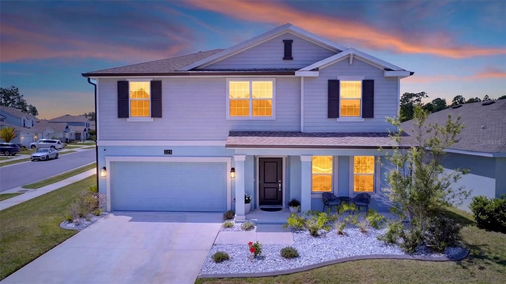 For Sale: $474,900 (5 beds, 2 baths, 2869 Square Feet)