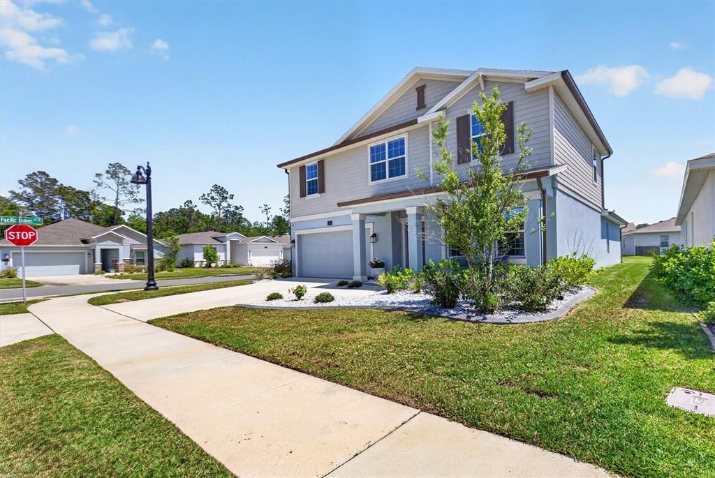 For Sale: $474,900 (5 beds, 2 baths, 2869 Square Feet)