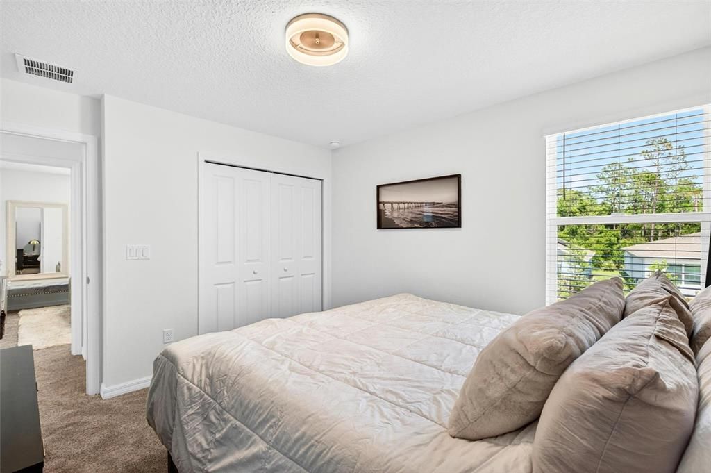 For Sale: $474,900 (5 beds, 2 baths, 2869 Square Feet)