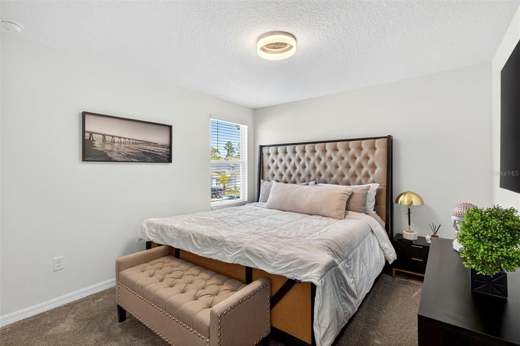 For Sale: $474,900 (5 beds, 2 baths, 2869 Square Feet)