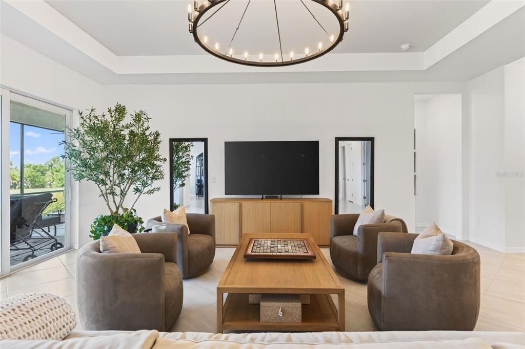 En Venta: $875,000 (3 camas, 3 baños, 2651 Pies cuadrados)