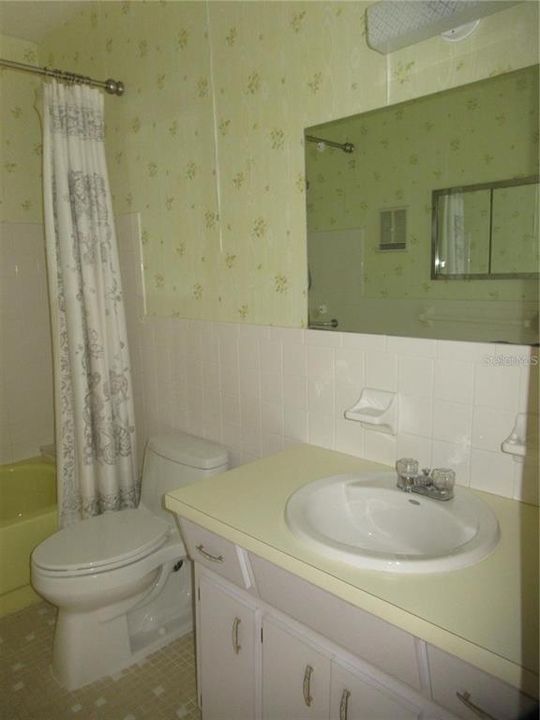 En Venta: $154,800 (2 camas, 2 baños, 1400 Pies cuadrados)