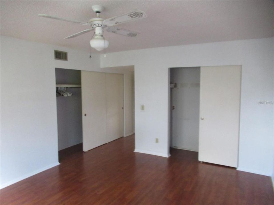 En Venta: $154,800 (2 camas, 2 baños, 1400 Pies cuadrados)