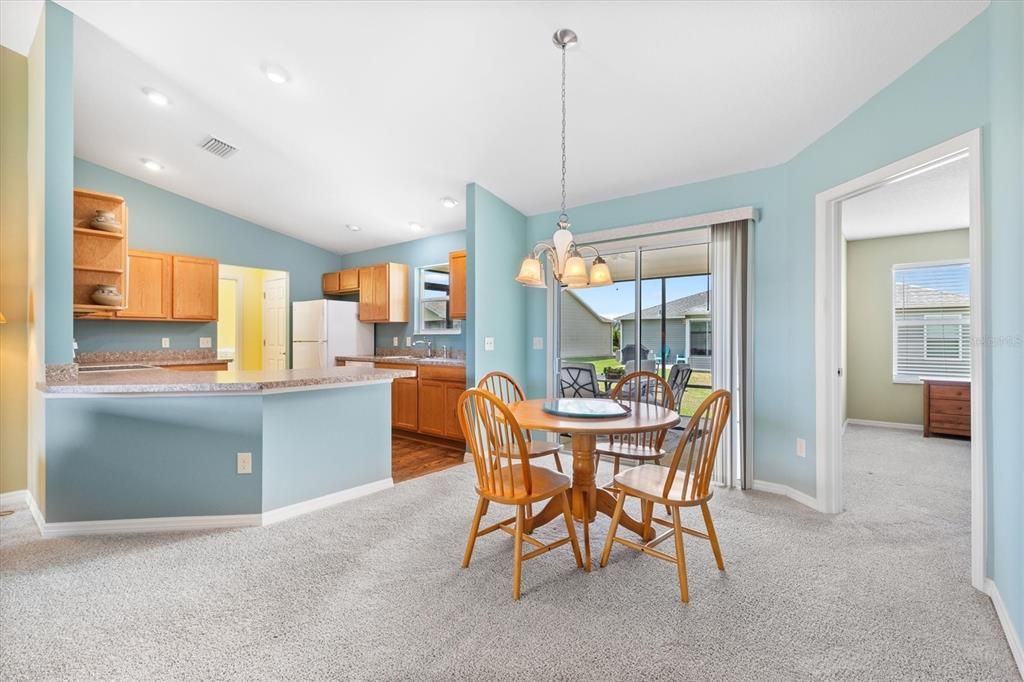 For Sale: $315,000 (3 beds, 2 baths, 1352 Square Feet)